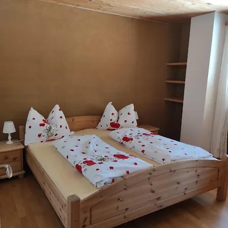 Fluenerhof Apartment
